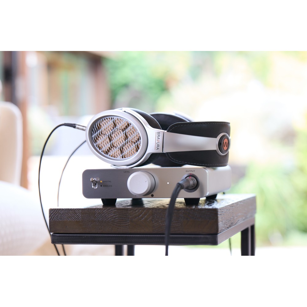 modello demo: Warwick Acoustics Bravura System Silver